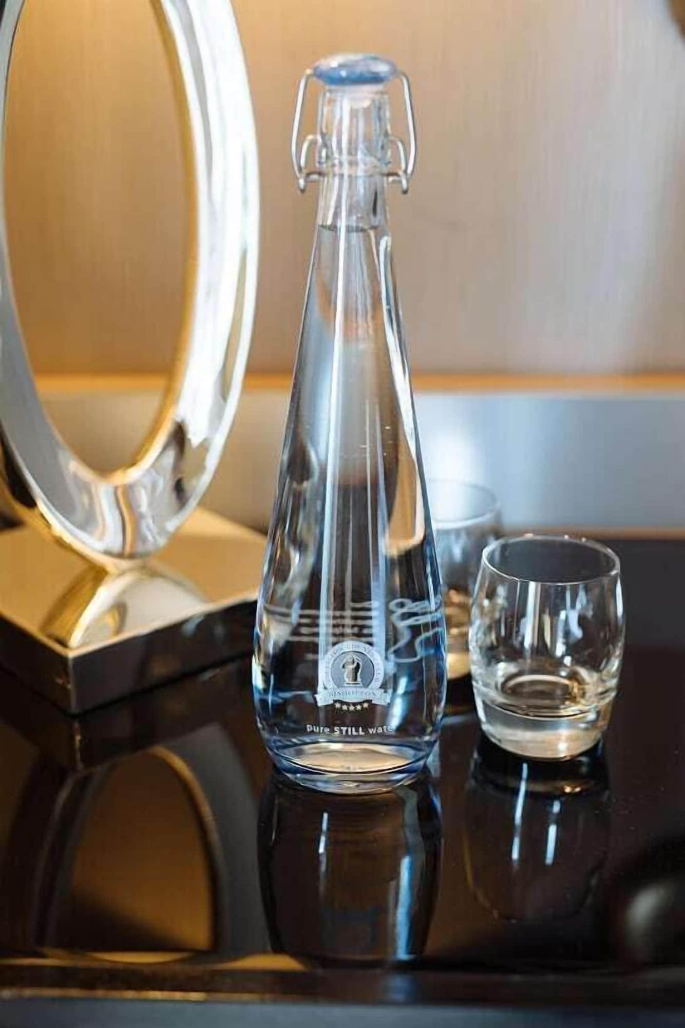 Ingliston Country Club Hotel Бишоптон Экстерьер фото